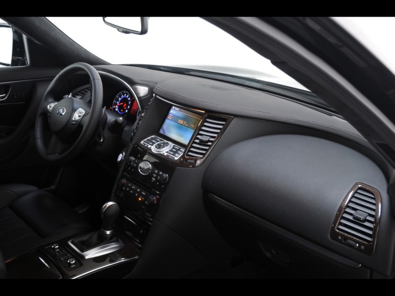 2009-CRD-Nissan-Infiniti-FX-Concept-Car-Dashboard-1280x960